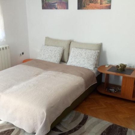 Cozy Studio Belgrad Exterior foto