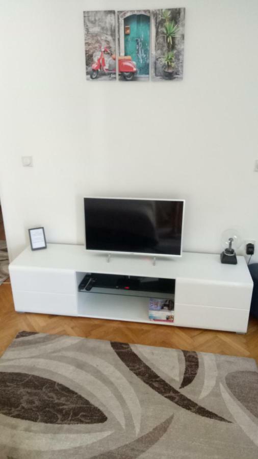 Cozy Studio Belgrad Exterior foto