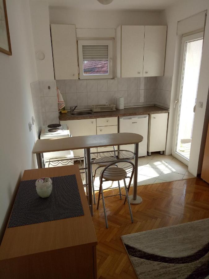 Cozy Studio Belgrad Exterior foto